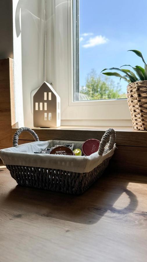 Linden Apartman 002 - Adults Only Mosonmagyaróvár Екстериор снимка